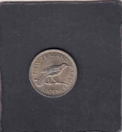Beschrijving: 6 Pence HUIA BIRD 